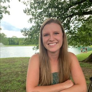 Meet your Posher, Leslie